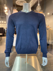 Naadam | Men's V-Neck Pullover Sweater